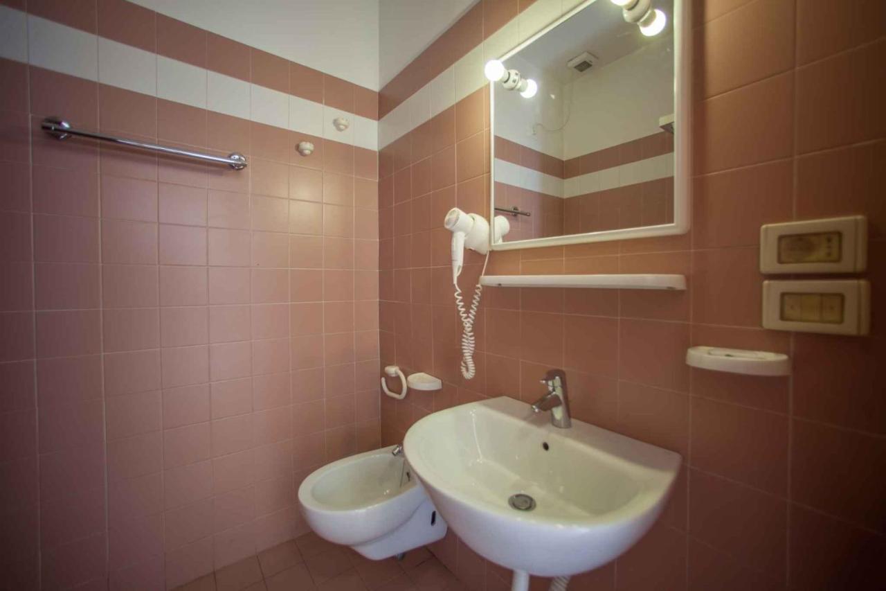 Holiday Homes In Sirmione/Gardasee 22174 Zewnętrze zdjęcie